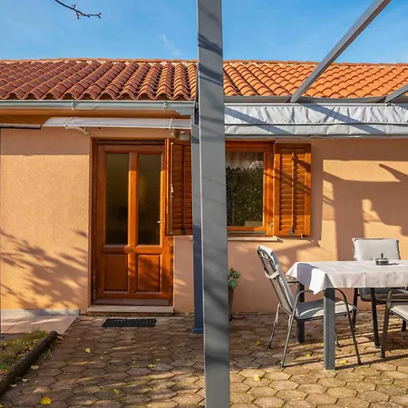Hébergement de vacances Garden House Kablar Pula