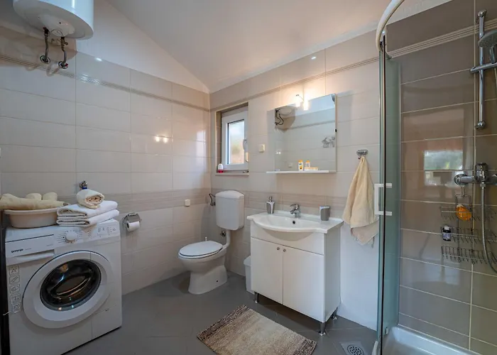 Σπίτι διακοπών Garden House Kablar Πούλα