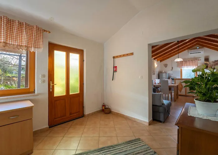 Garden House Kablar * Πούλα